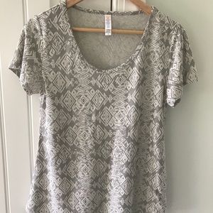 LuLaRoe XS shirt
